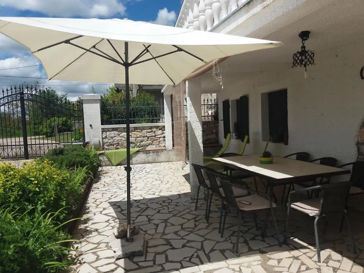 *** بيت ضيافة فندق Casa Irma Žminj كرواتيا